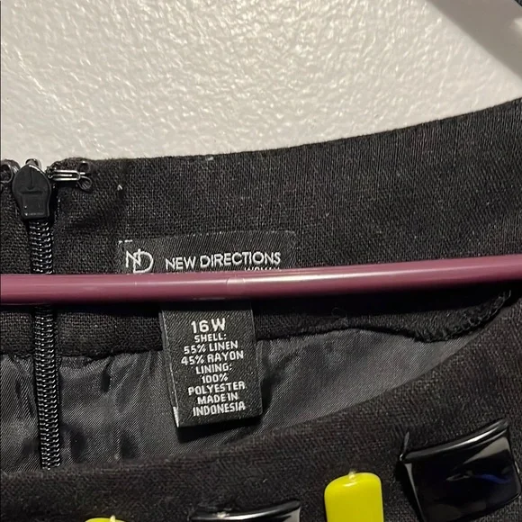 Geometric Black and Lime Dress - Picture 2 of 4